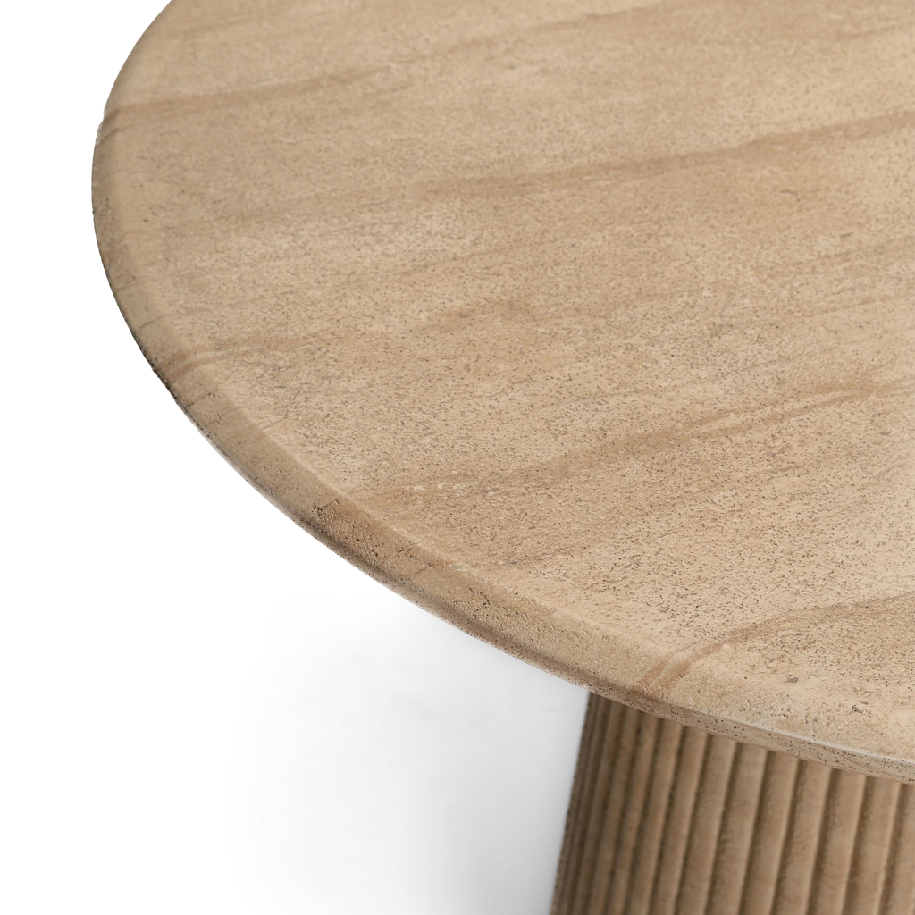 Maddox 31.5" Coffee Table Medium